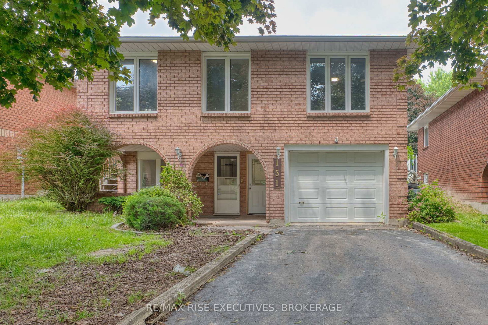 151-dauphin-avenue-kingston-ontario-x13701714