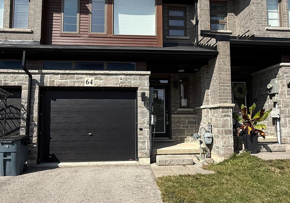 64-soho-street-hamilton-ontario-x13701716