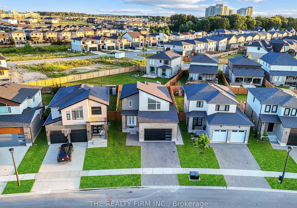 1742-applerock-avenue-london-north-ontario-x13701834