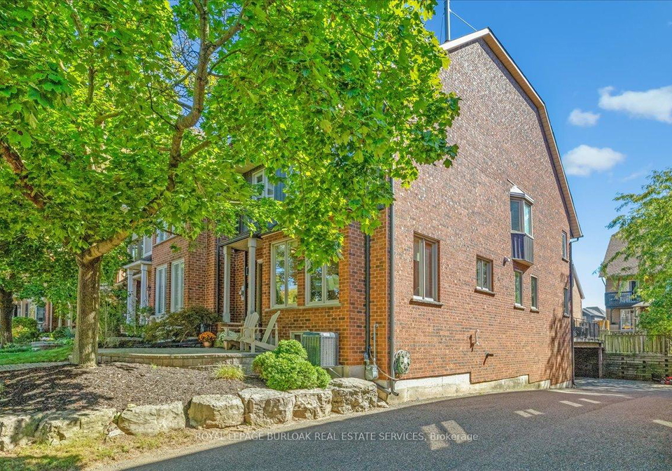 44-sunvale-place-hamilton-ontario-x13702154