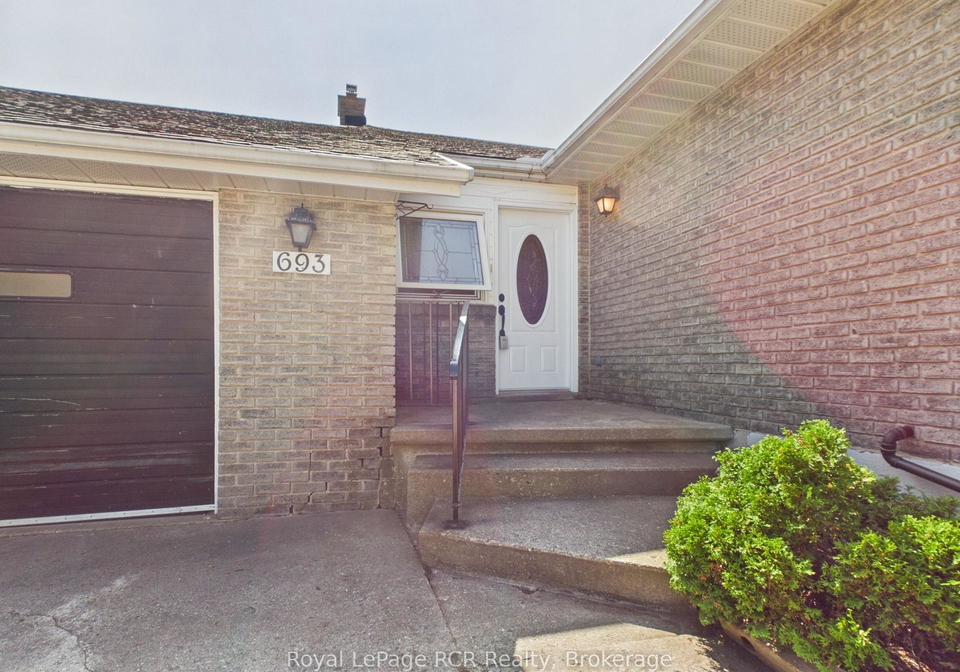 693-macyoung-drive-kincardine-ontario-x13702208