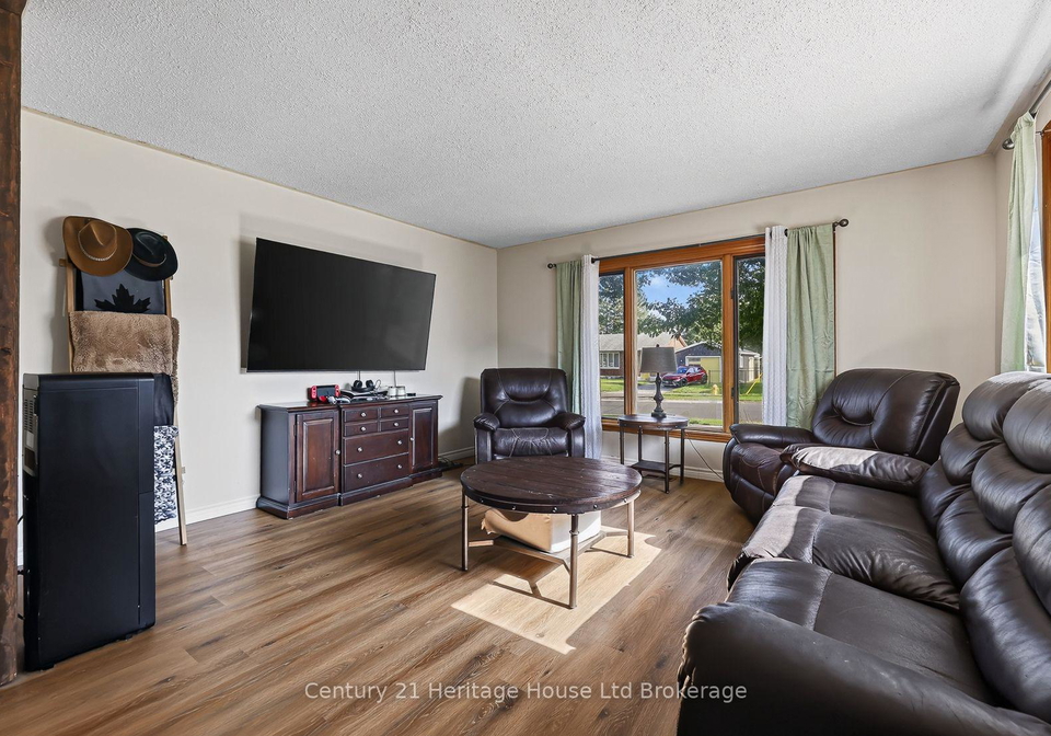 1037-warwick-street-woodstock-ontario-x13702250