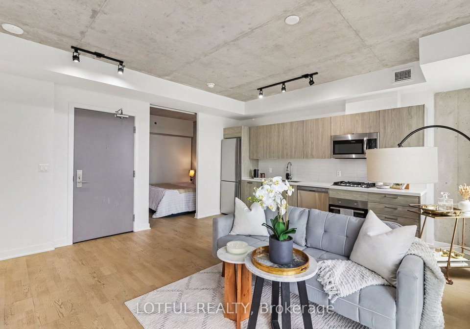 203-catherine-street-ottawa-ontario-x13702252
