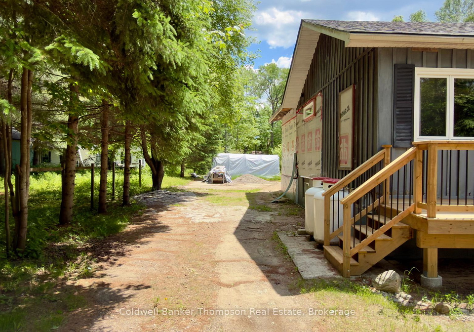 3613-518-highway-w-mcmurrichmonteith-ontario-x13702276
