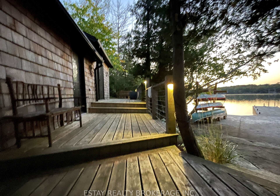 1-island-60-leeds-and-the-thousand-islands-ontario-x13702518