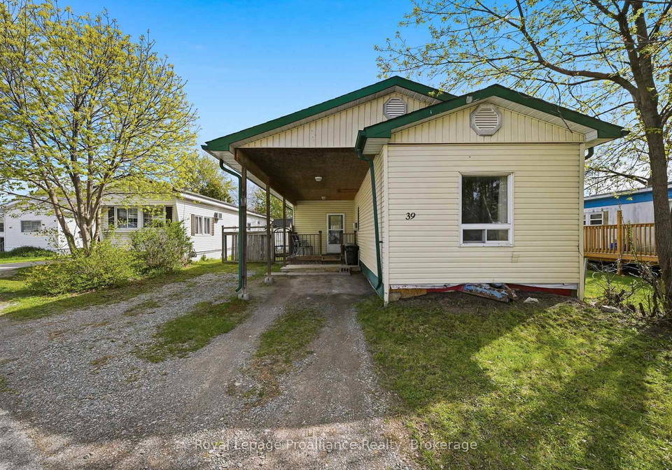 63-whites-road-quinte-west-ontario-x13702634
