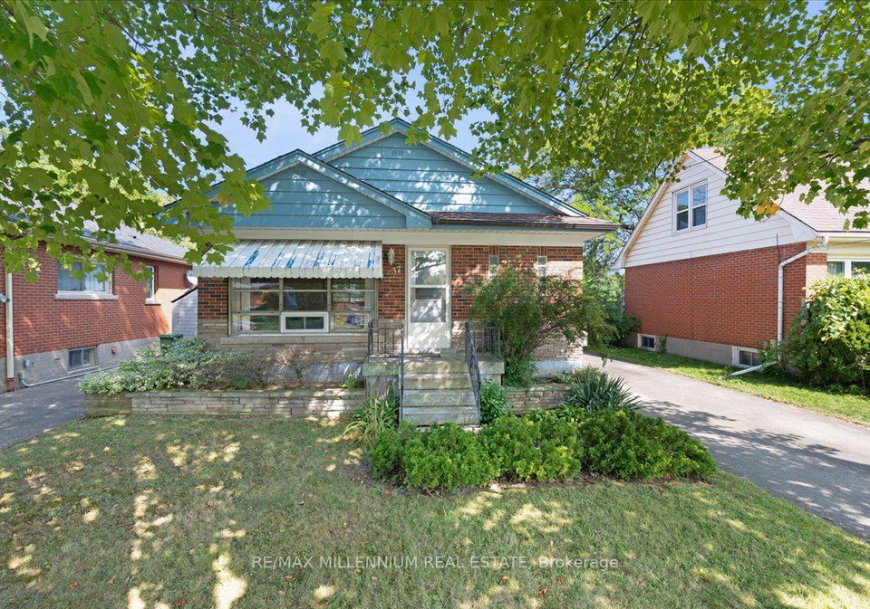 37-radford-street-hamilton-ontario-x13702694