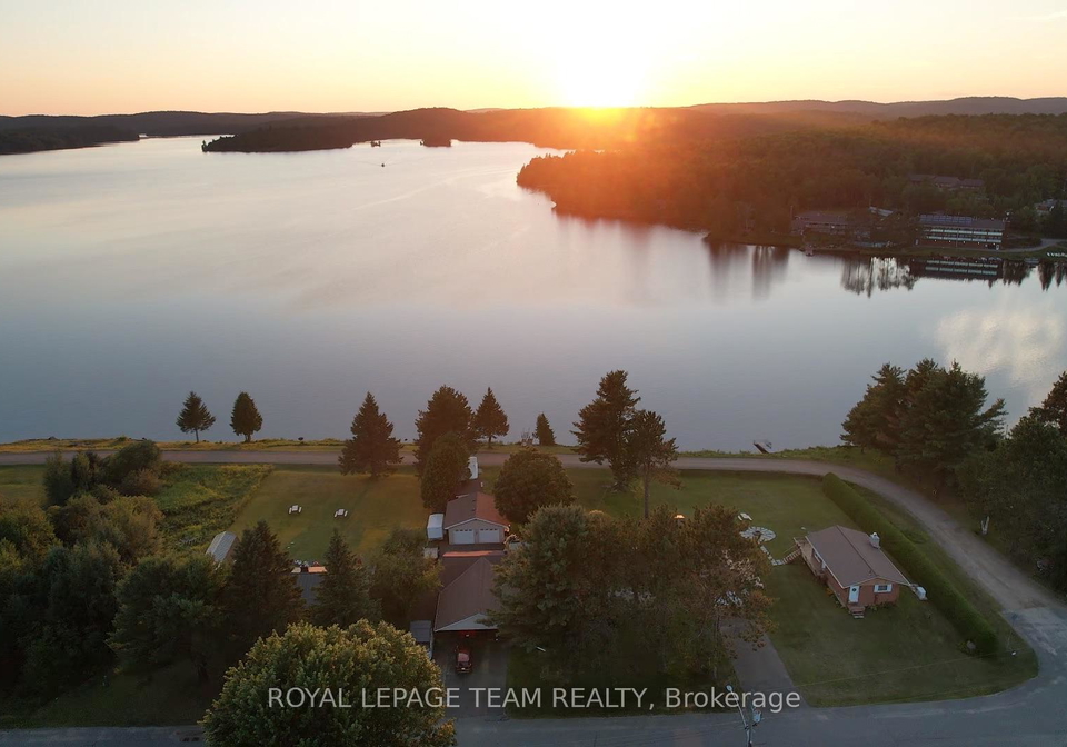 76-lake-street-south-algonquin-ontario-x13702738