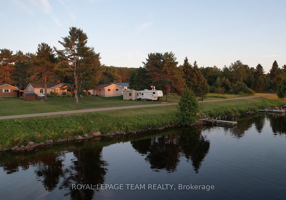 76-lake-street-south-algonquin-ontario-x13702738