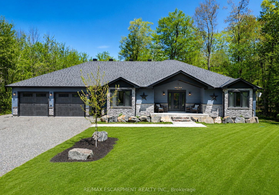 1068-xavier-street-gravenhurst-ontario-x13702764
