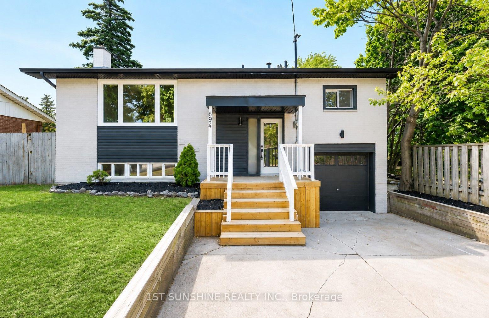694-upper-ottawa-street-hamilton-ontario-x13702768