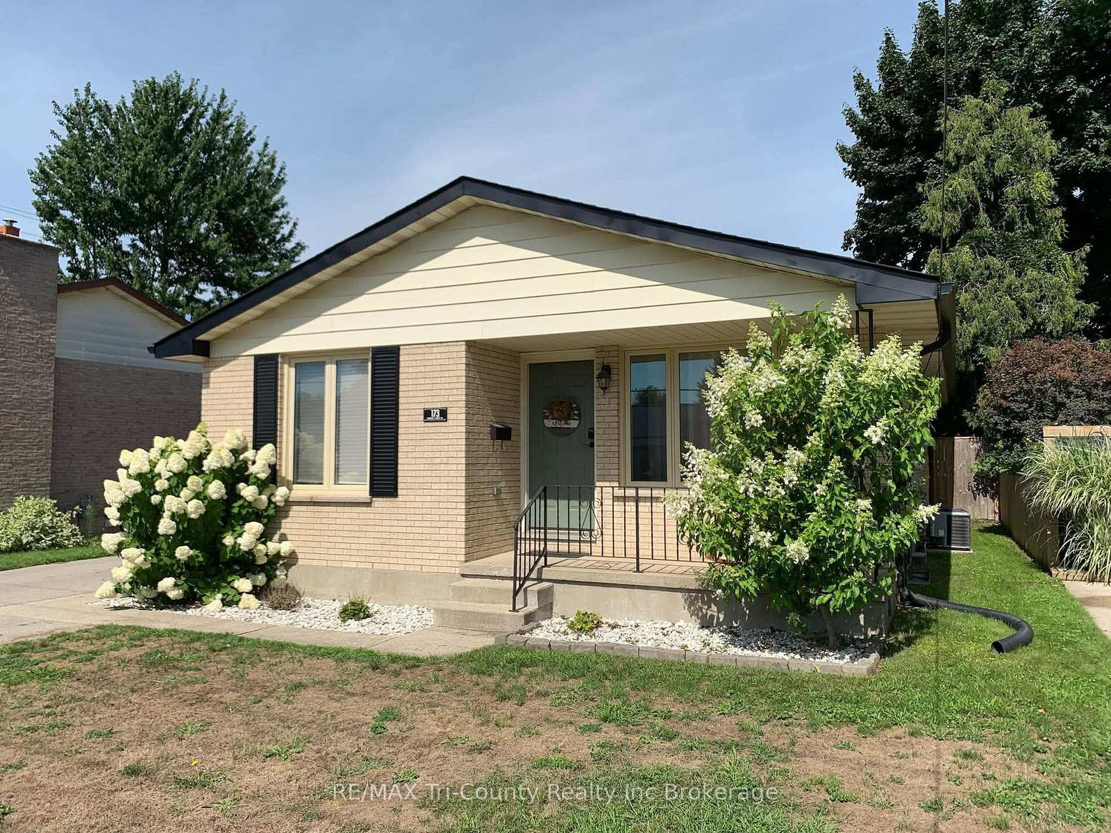 173-carroll-street-w-strathroy-caradoc-ontario-x13703032