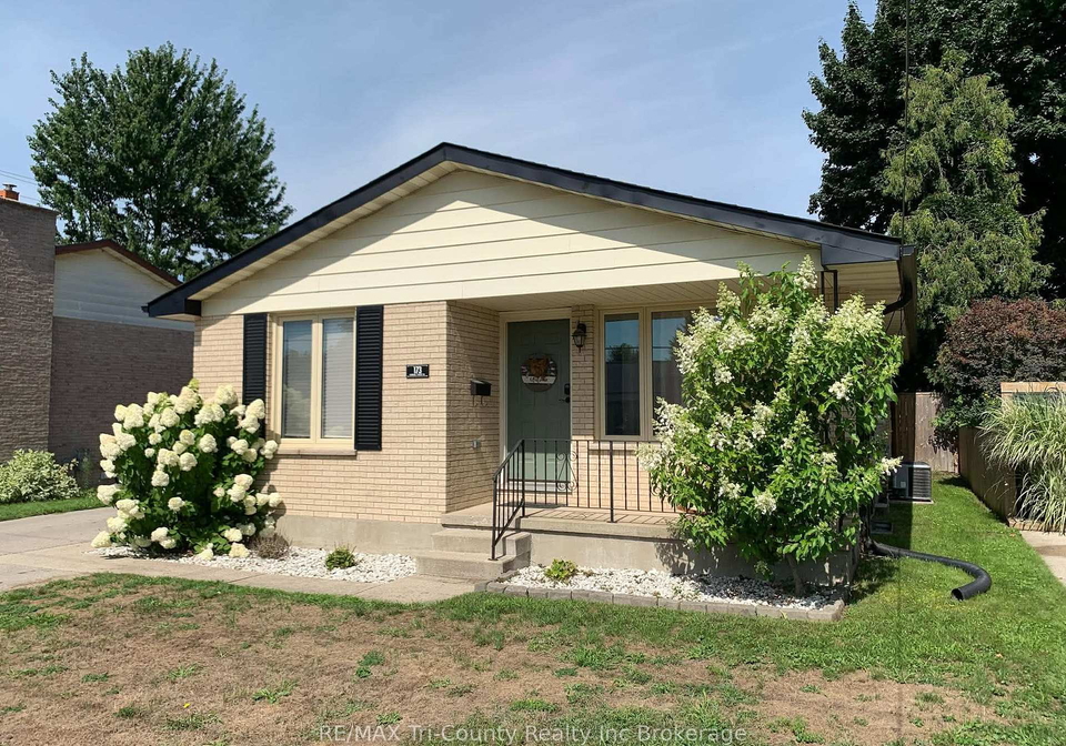 173-carroll-street-w-strathroy-caradoc-ontario-x13703032