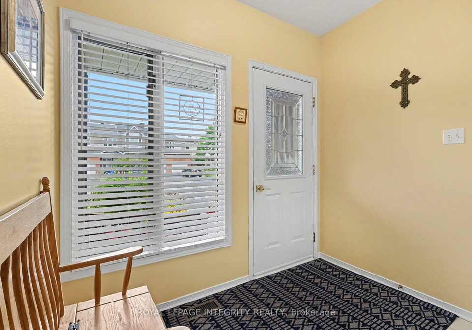 16-e-streamwood-lane-ottawa-ontario-x13703158