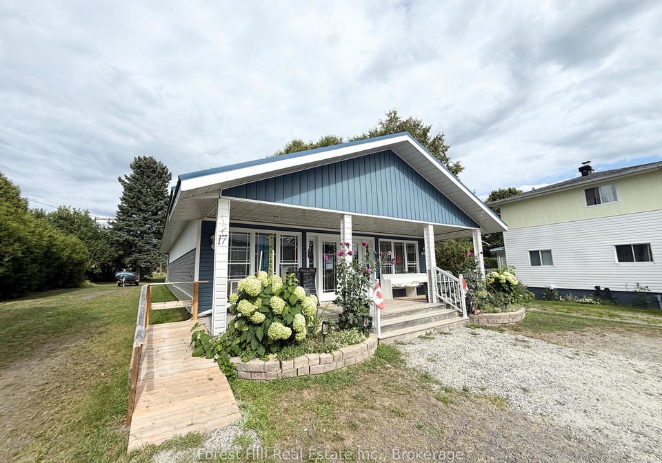 17-davis-drive-parry-sound-remote-area-ontario-x13703218