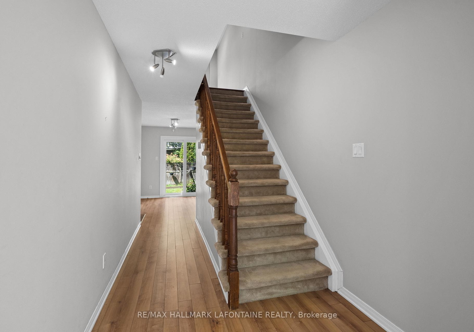 556-burleigh-private-ottawa-ontario-x13703244