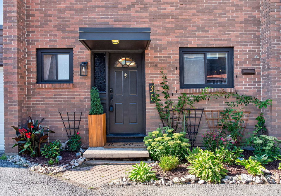 3-arnold-drive-ottawa-ontario-x13703288
