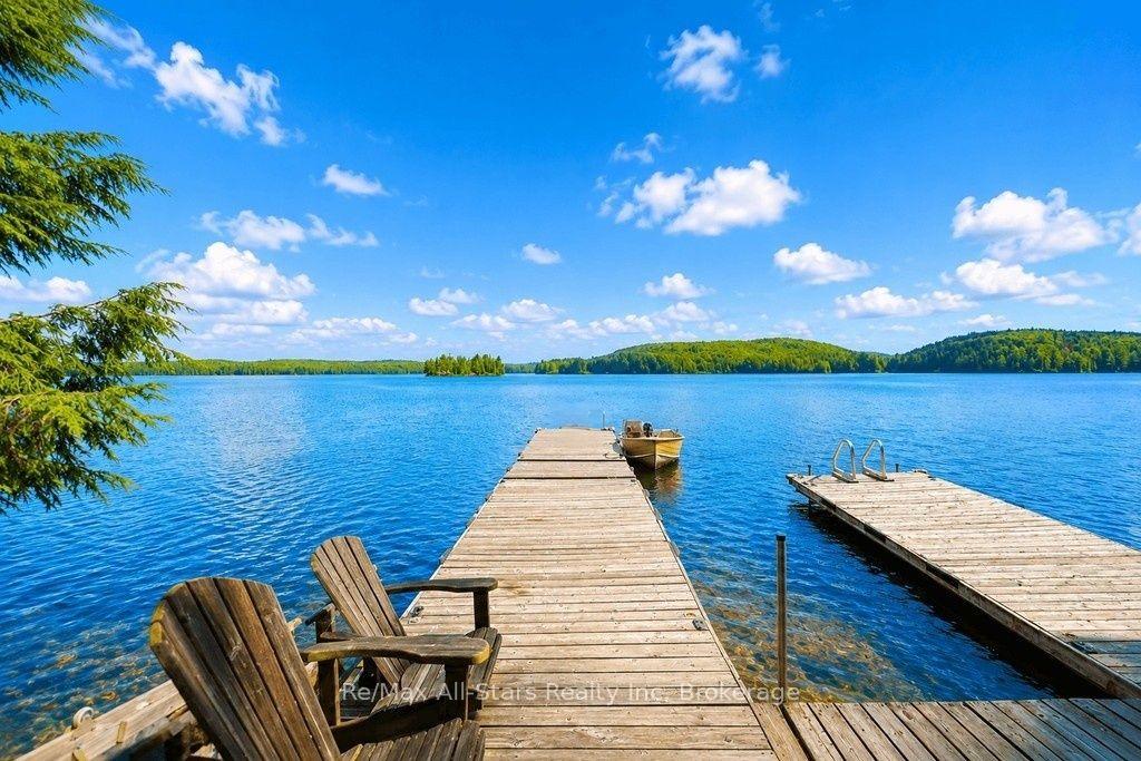1142-smoke-lake-south-algonquin-ontario-x13703392