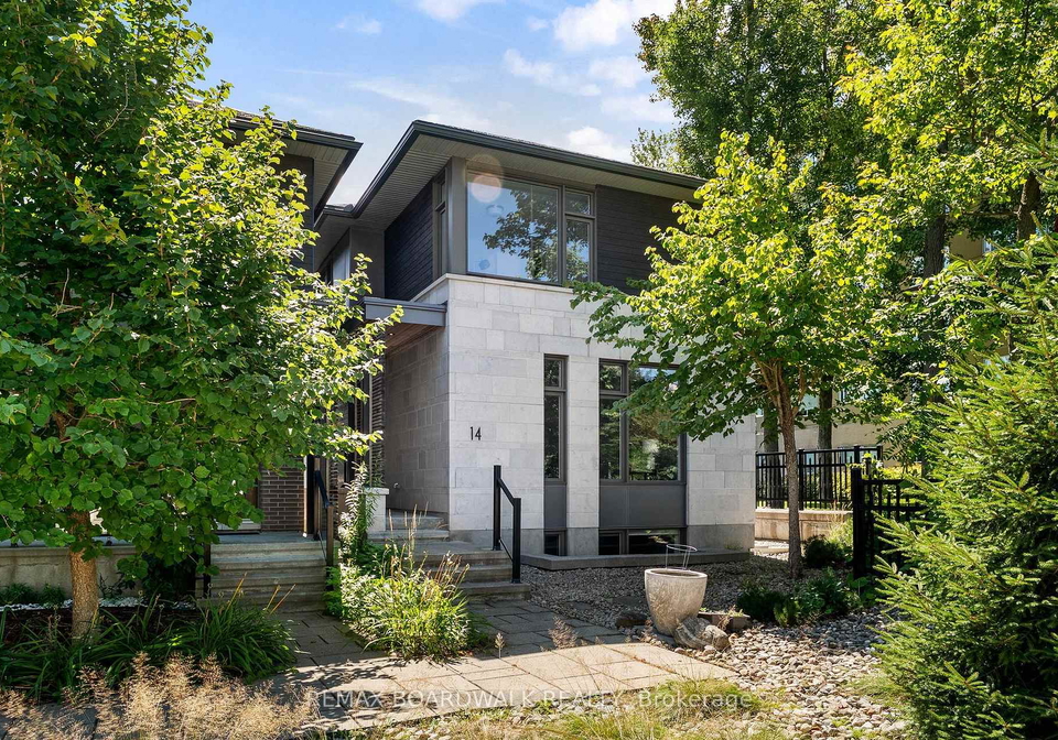 14-philosopher-private-ottawa-ontario-x13703422