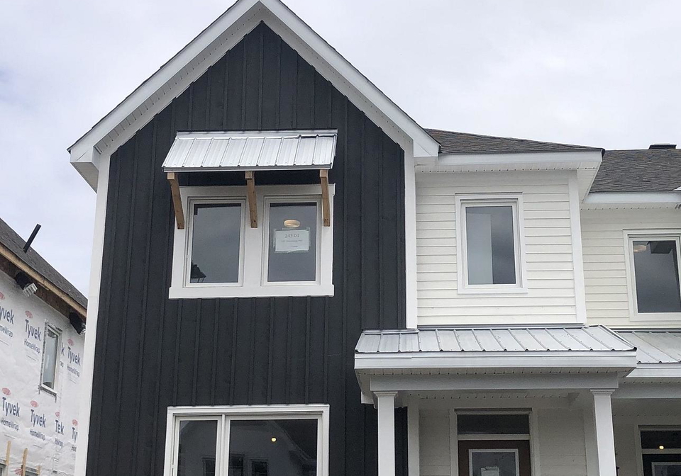 530-oldenburg-avenue-ottawa-ontario-x13703564
