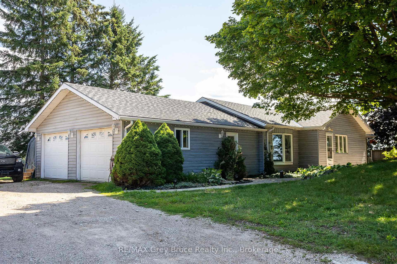 21484-grey-16-road-chatsworth-ontario-x13703818