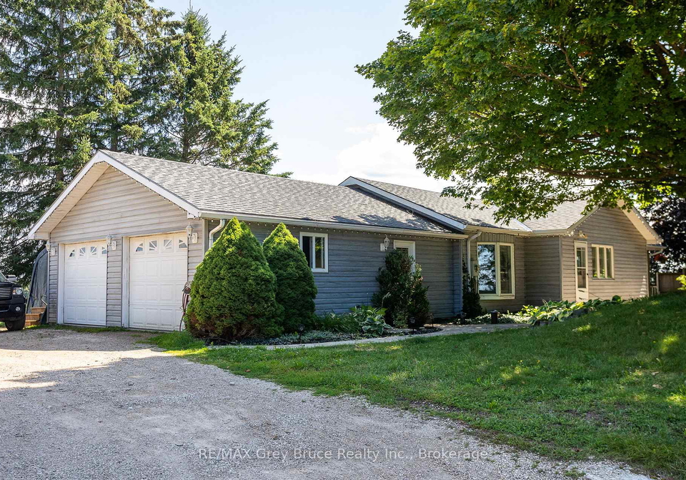 21484-grey-16-road-chatsworth-ontario-x13703818