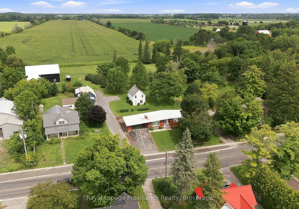 380-384-main-street-prince-edward-county-ontario-x13703942