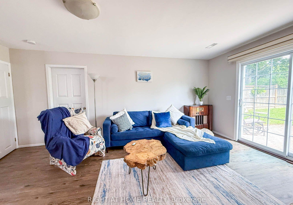 2623-kaymar-crescent-sarnia-ontario-x13704164