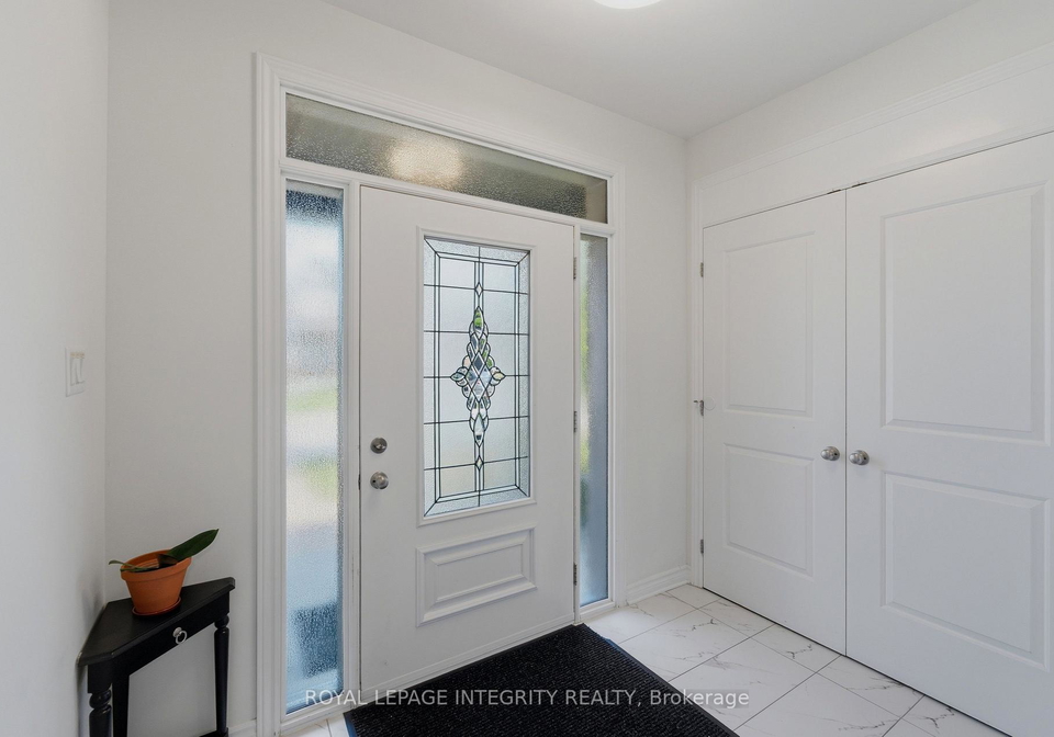 43-cento-way-ottawa-ontario-x13704280