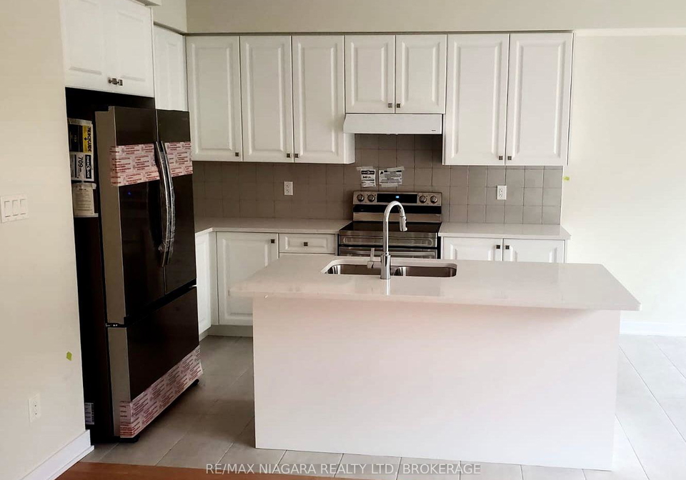 21-keelson-street-welland-ontario-x13704304