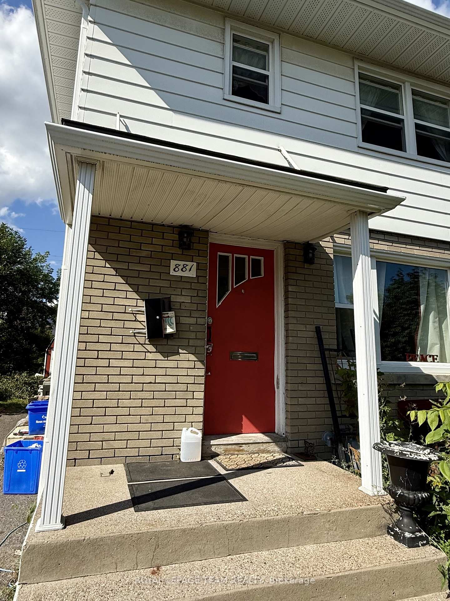 881-smyth-road-ottawa-ontario-x13704310