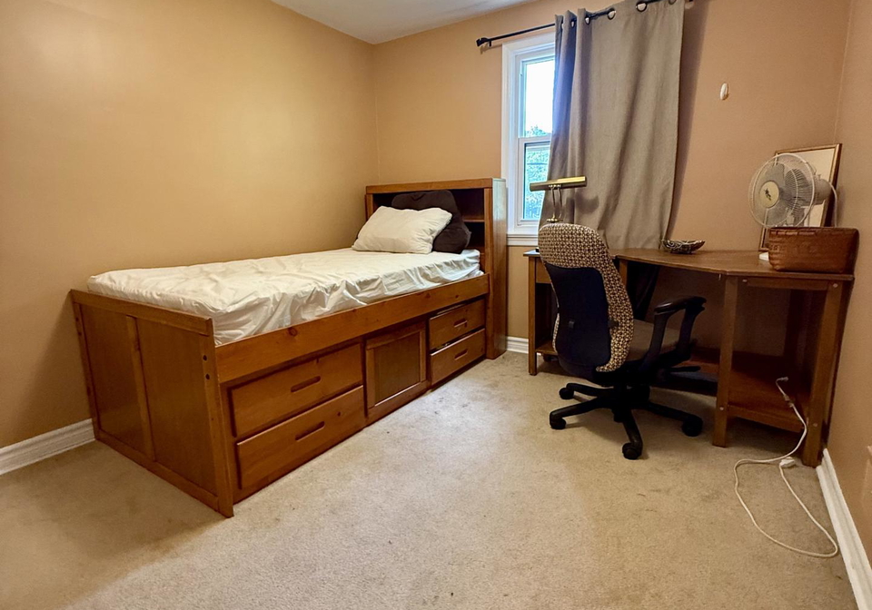 881-smyth-road-ottawa-ontario-x13704310