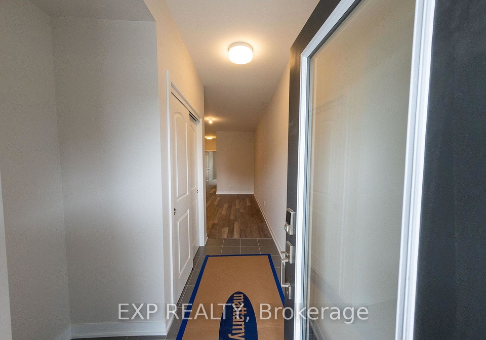 206-lillian-freiman-private-ottawa-ontario-x13704432