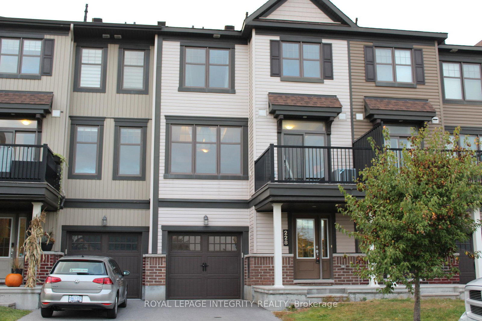228-halyard-way-kanata-ontario-x13704820