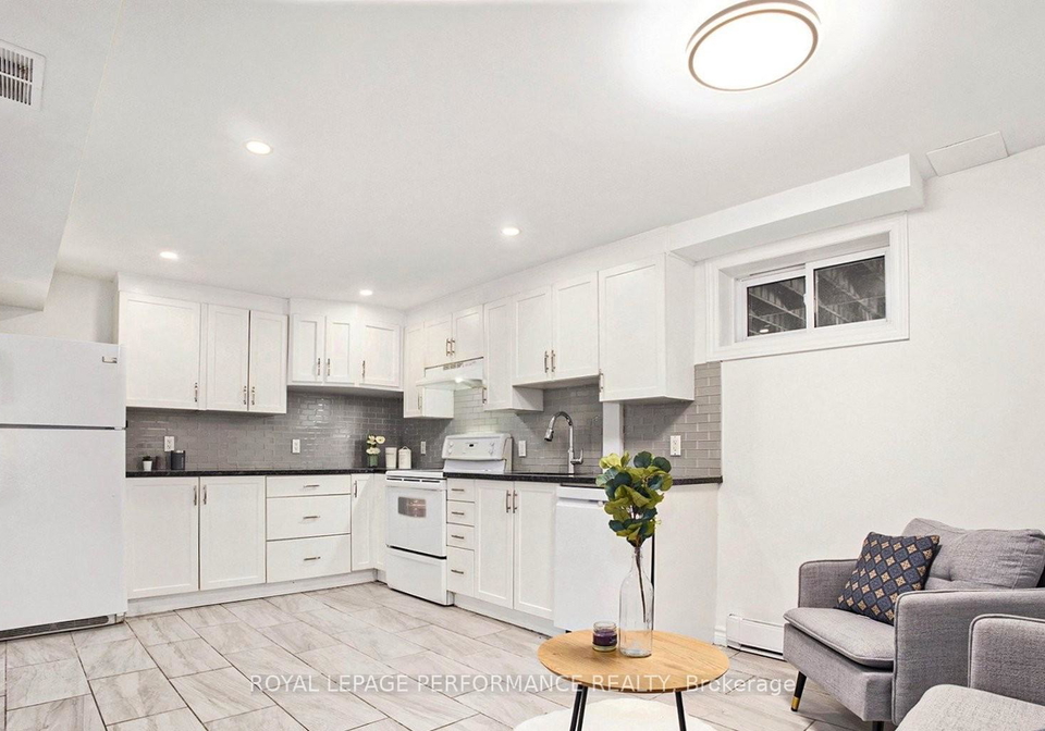 33-b-majestic-drive-ottawa-ontario-x13704882
