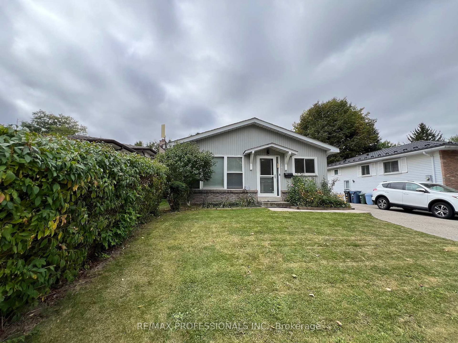 373-west-acres-drive-guelph-ontario-x13704910