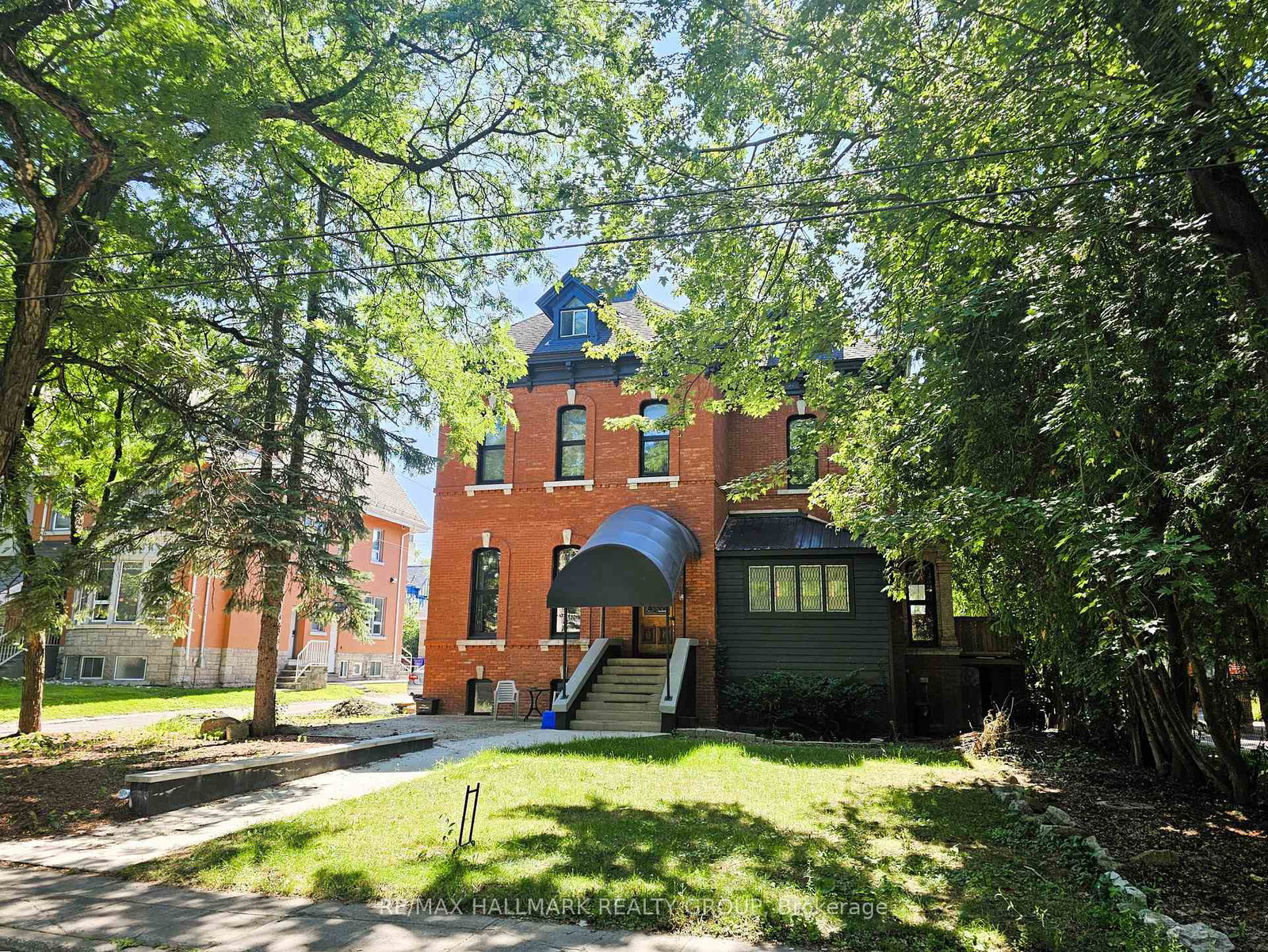 460-wilbrod-street-ottawa-ontario-x13705116
