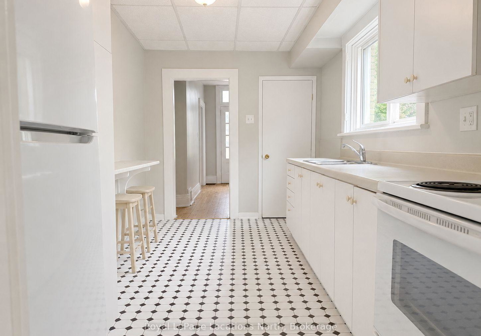 675-stewart-street-peterborough-ontario-x13705244