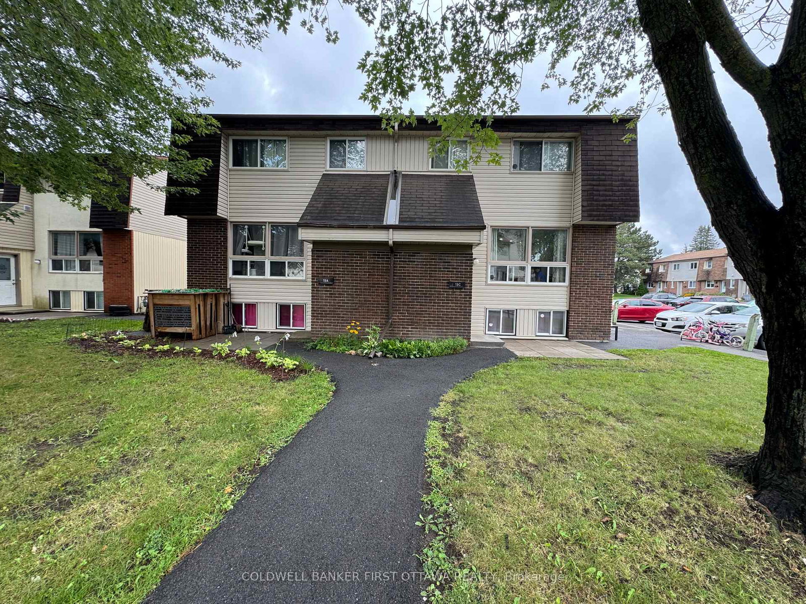 19c-sonnet-crescent-ottawa-ontario-x13705246