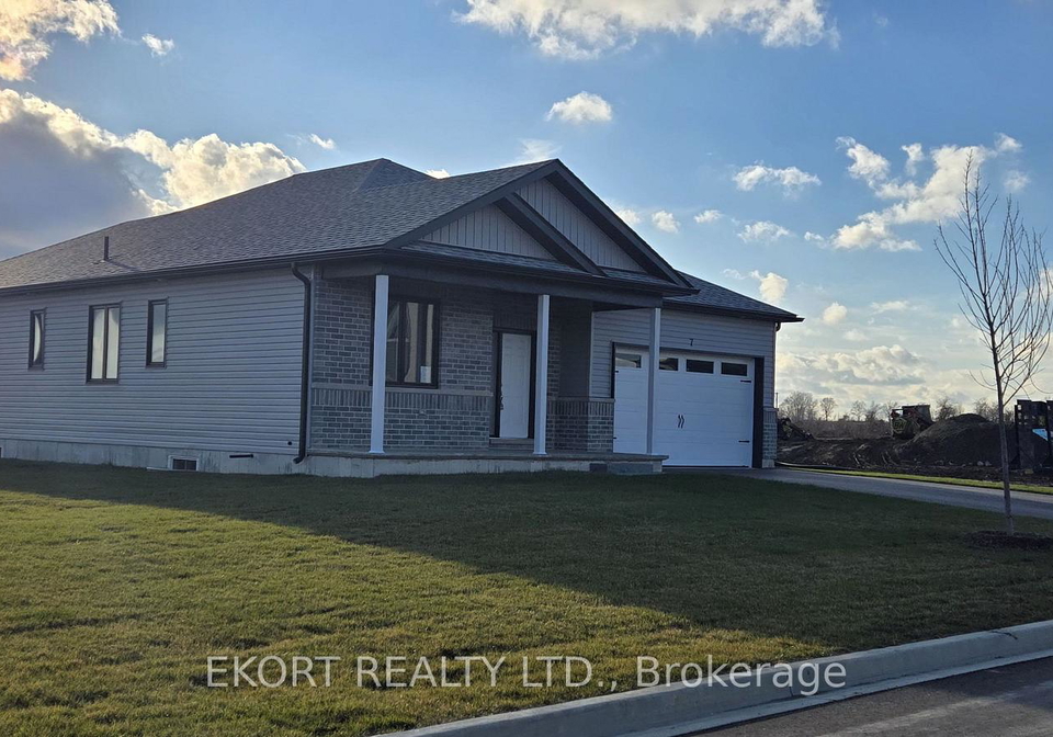 7-french-street-prince-edward-county-ontario-x13705312