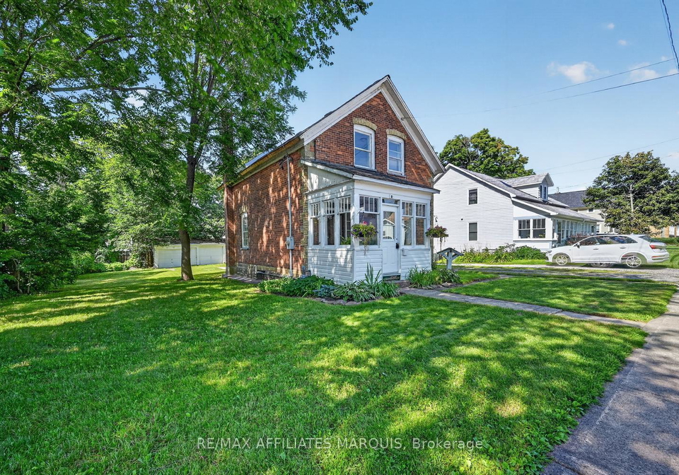 8-mcgill-street-n-smiths-falls-ontario-x13705362