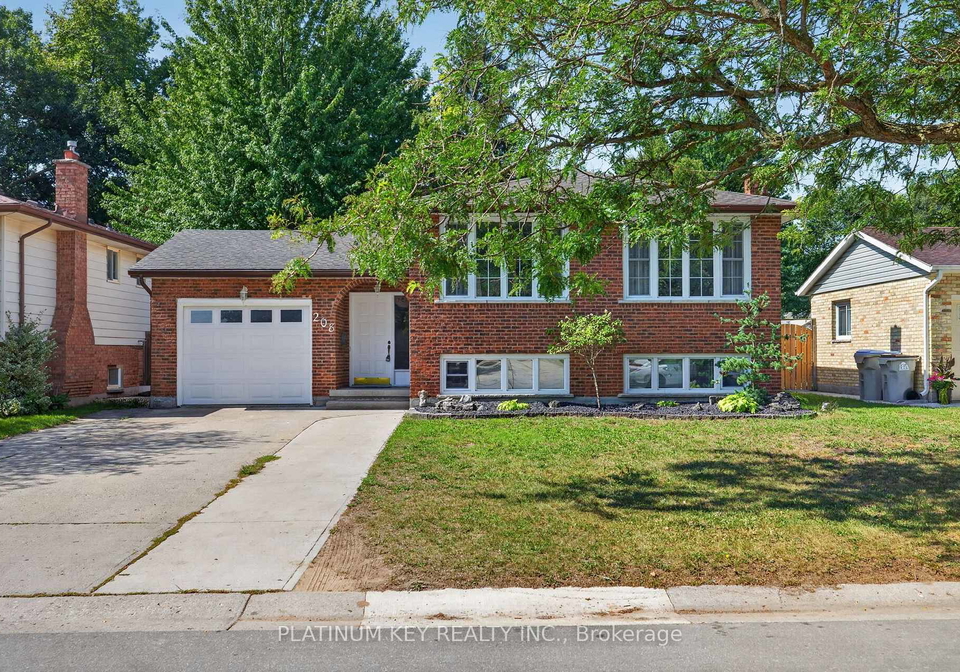 208-southfield-drive-strathroy-caradoc-ontario-x13705394