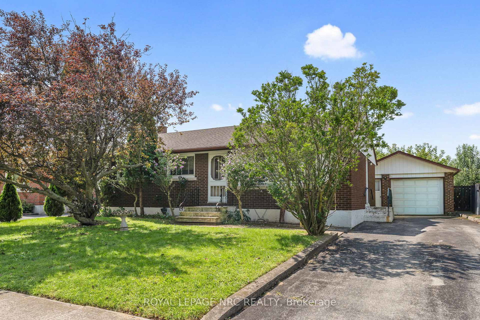 7427-merritt-avenue-niagara-falls-ontario-x13705468