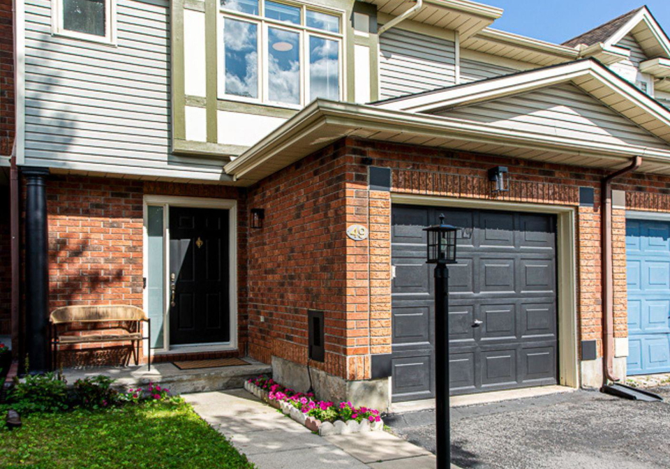49-longshire-circle-ottawa-ontario-x13705480