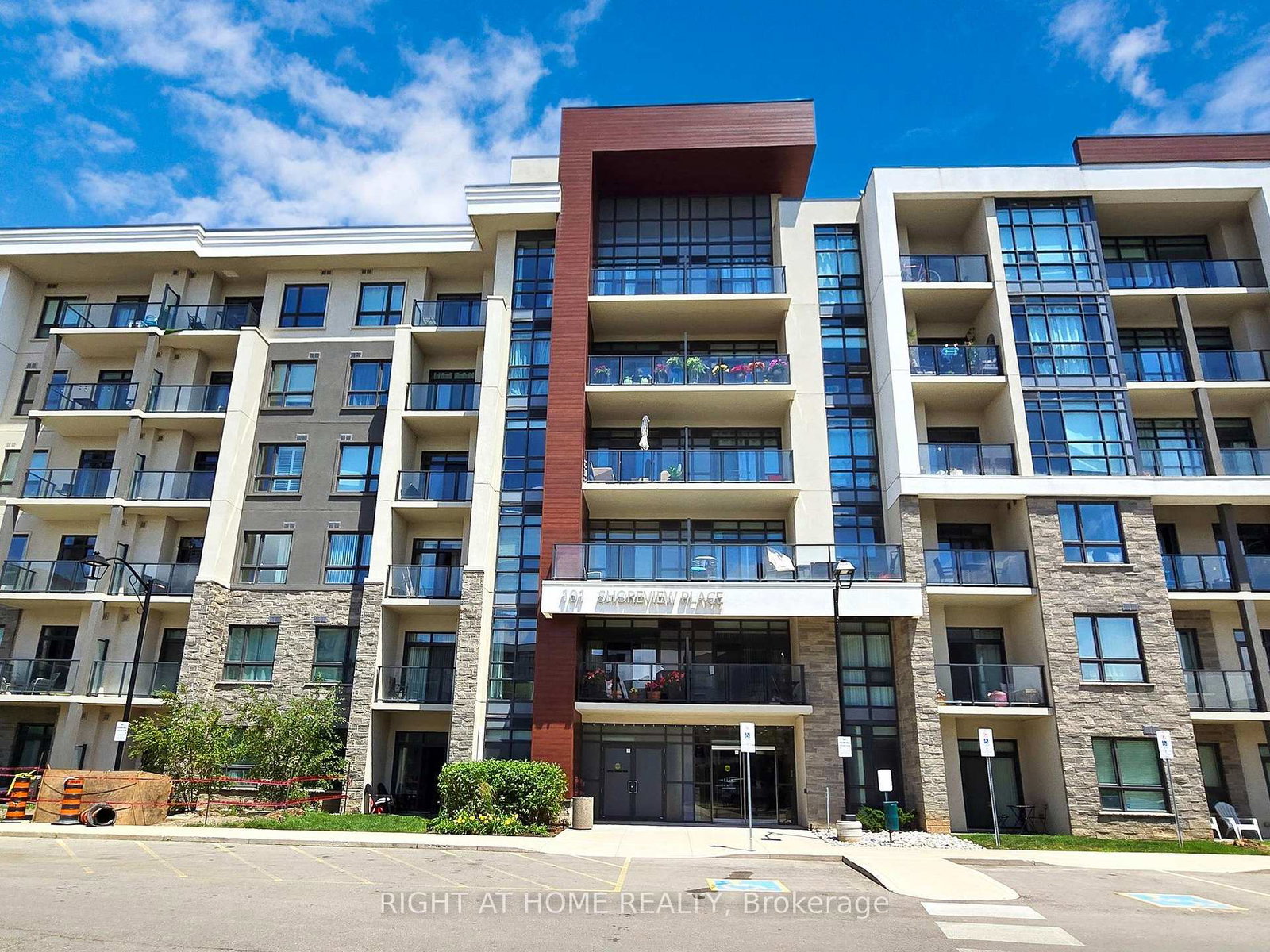 101-e-shoreview-place-hamilton-ontario-x13705494