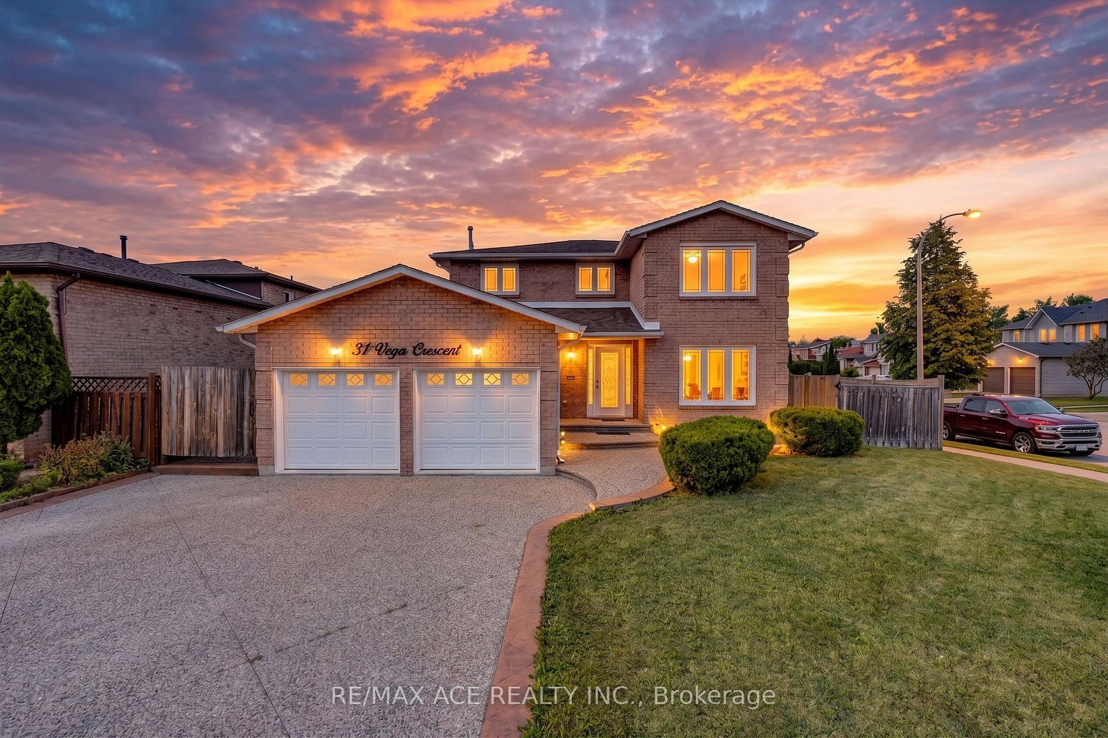 31-vega-crescent-hamilton-ontario-x13705708