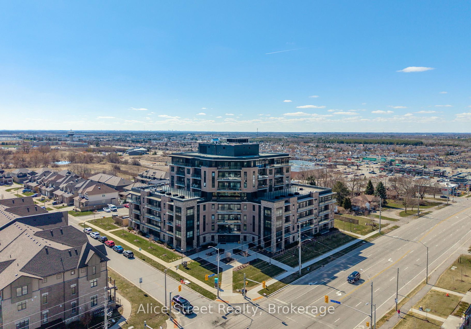 33gosling-gardens-guelph-gardens-guelph-ontario-x13705712
