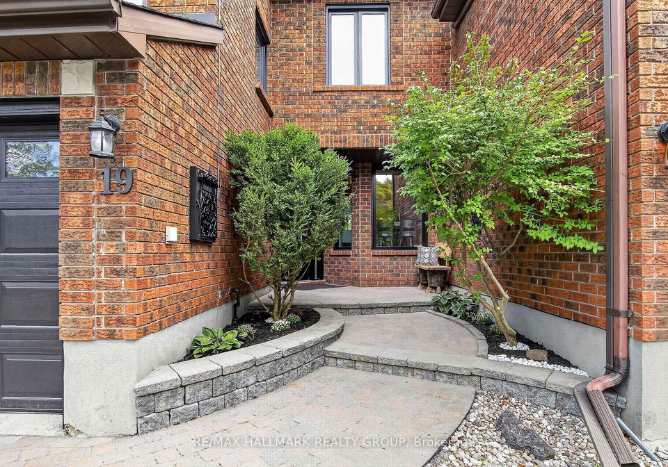 19-windeyer-crescent-kanata-ontario-x13705756