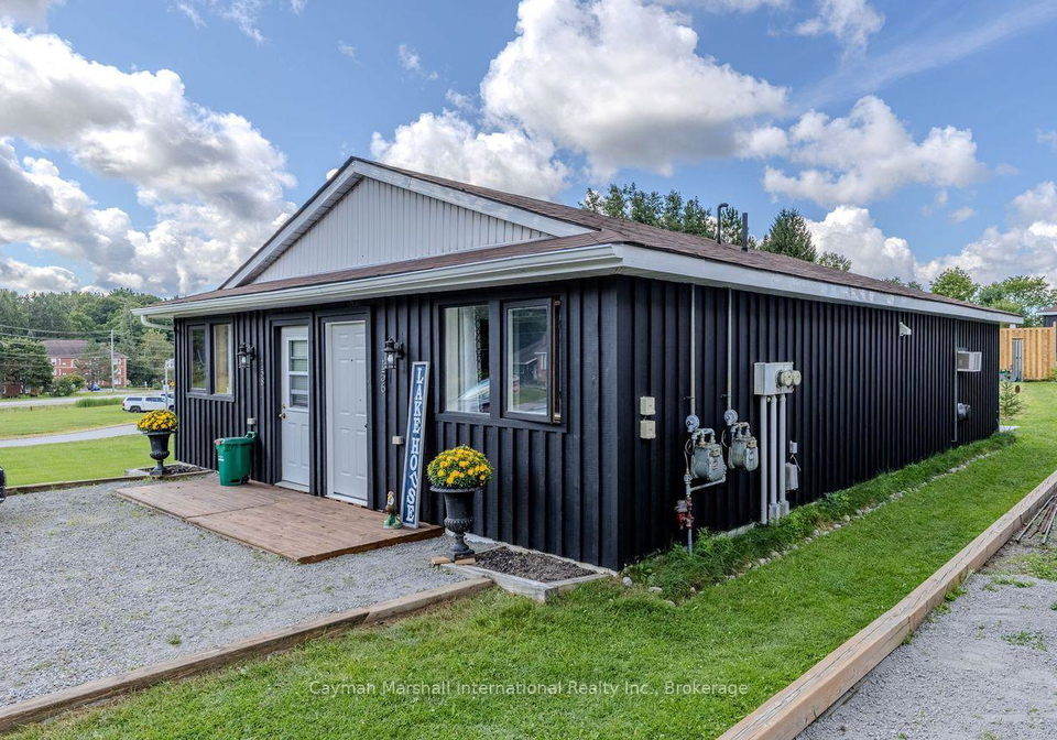 156158-park-road-bracebridge-ontario-x13705774