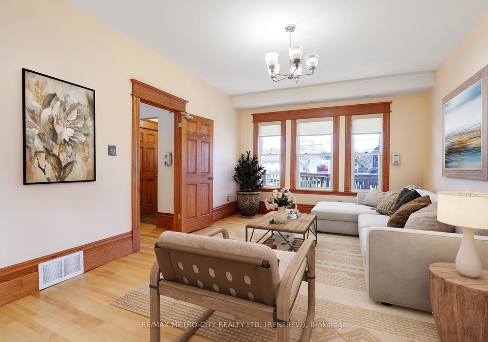 94-argyle-street-n-renfrew-ontario-x13705882
